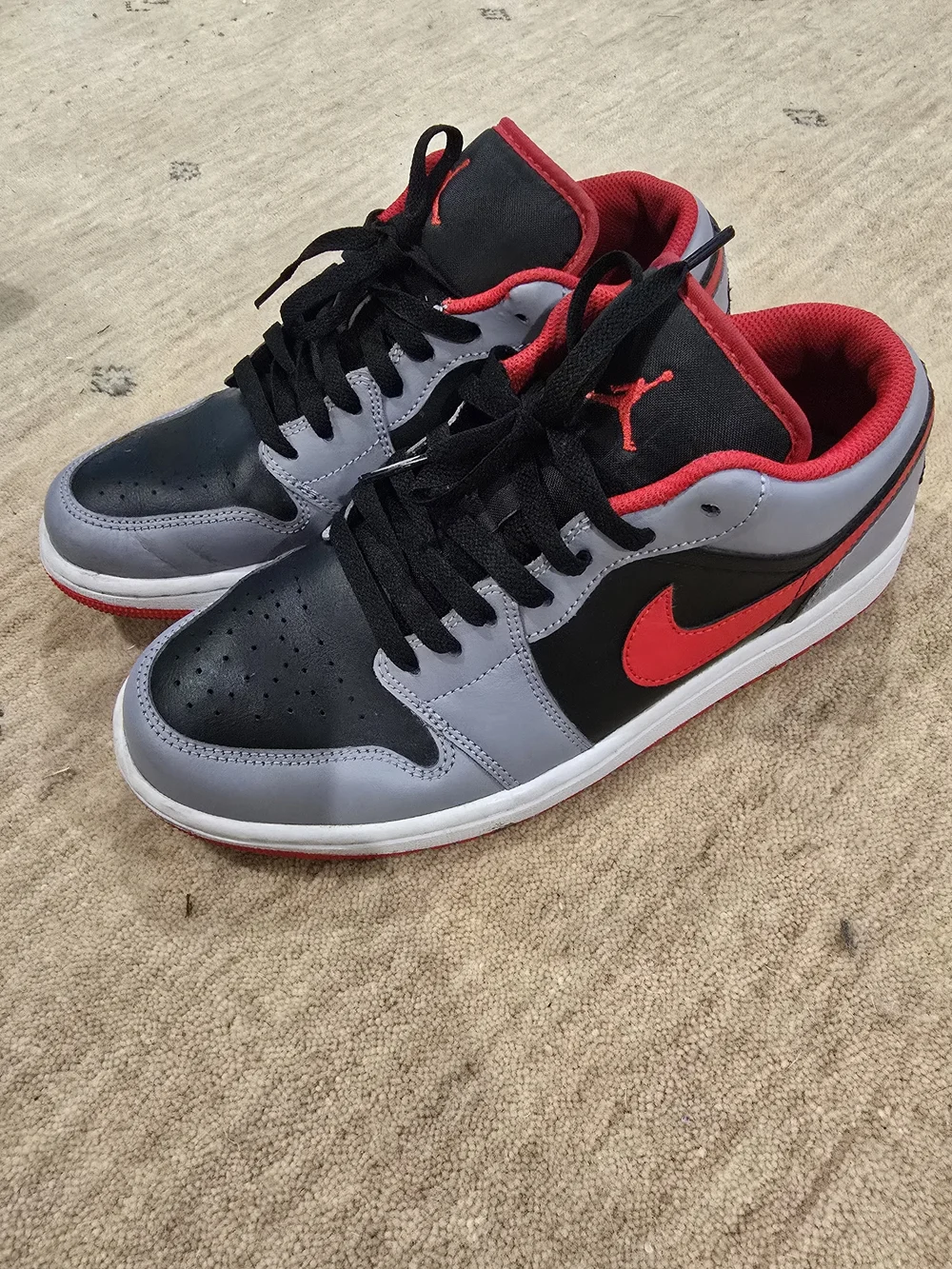 Nike Air Jordan 1 Low-Top Sneakers - Black/Gray/Red